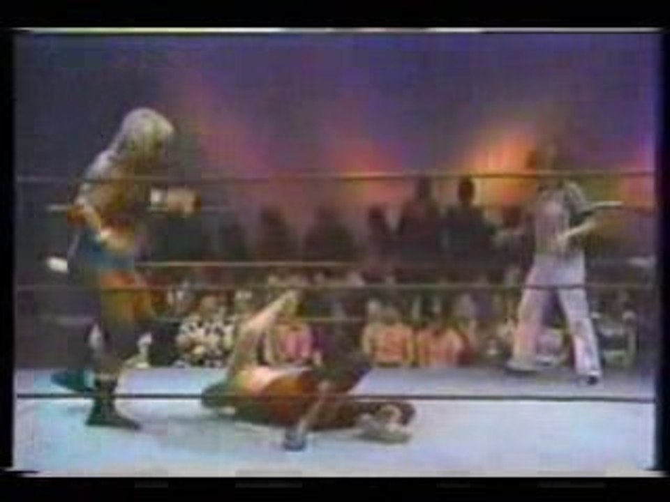 Hulk Hogan vs_ The Outlaw USWA CWA
