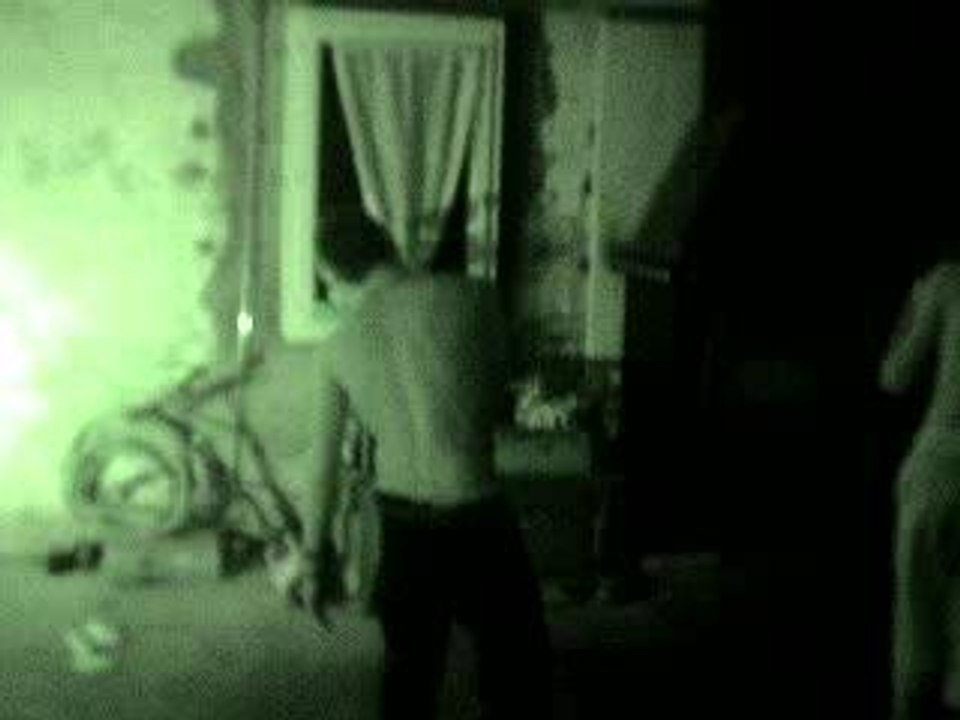 Babass le cousin complètement fracasse!