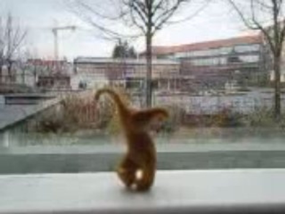 Playmobil doing some gymnastic