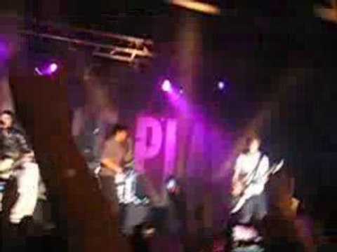 Simple Plan Concert Marseille - Take My hand