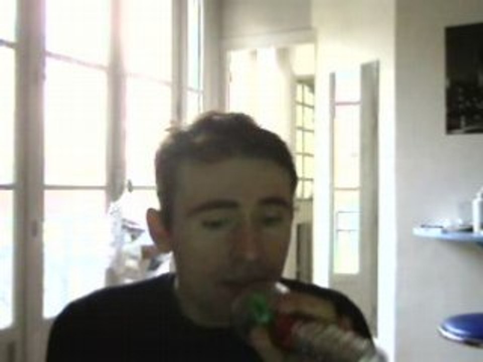 Wiwi égratigne "Sado maso"