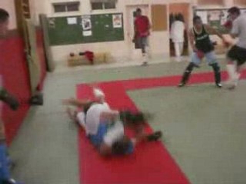 cours de pancrace à Mantes La Ville