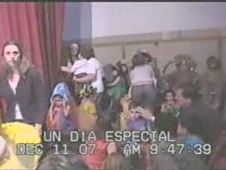 Nicolas bailando de pescadito