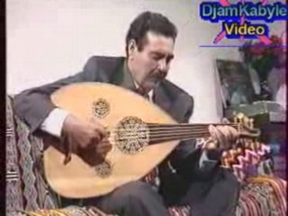 Akli Yahiatene "A Tharemant"clip de Kabylie