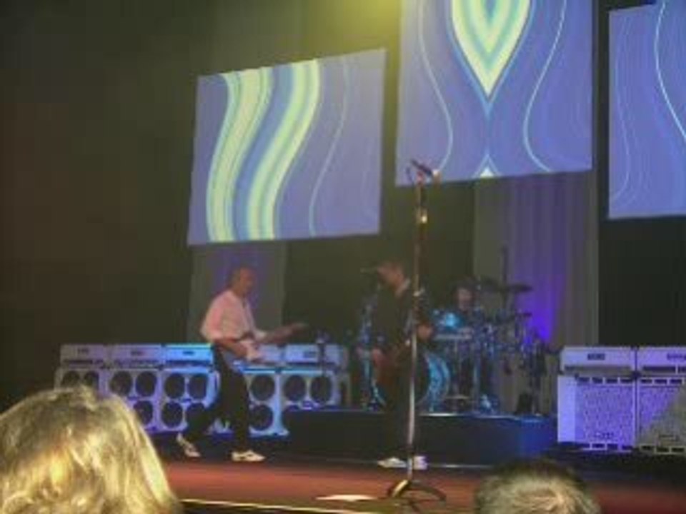 VIDEO PHOTO DE STATUS QUO