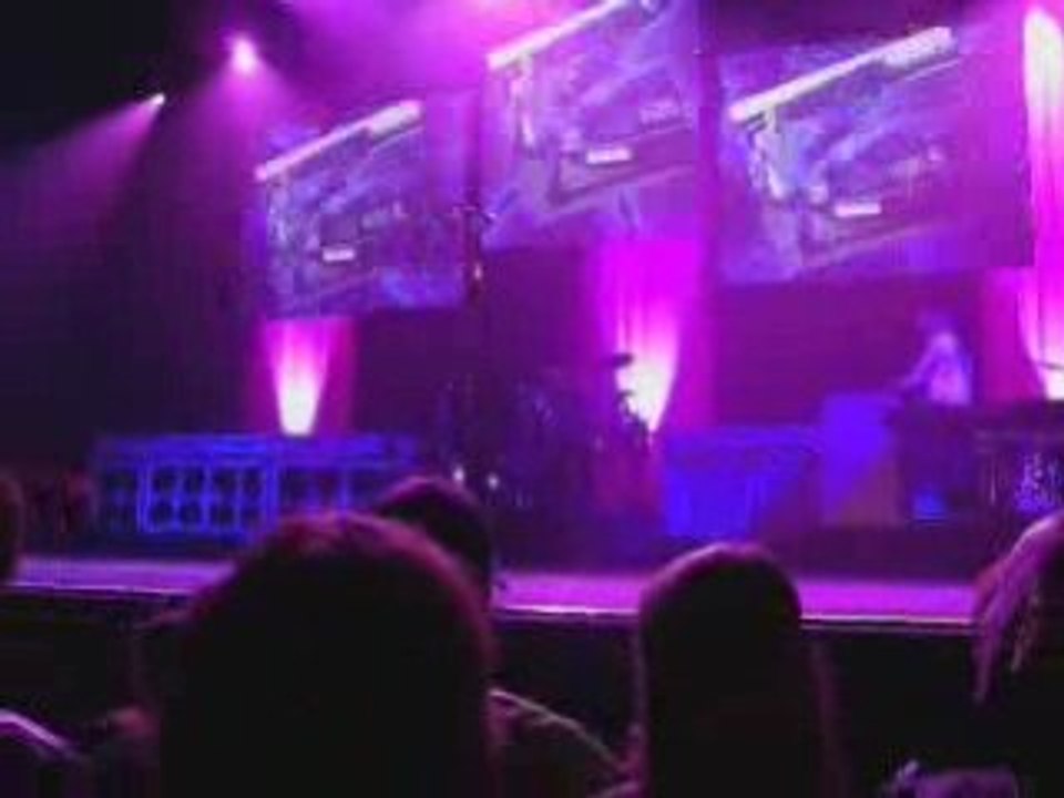 PETITE VIDEO DU CONCERT DE STATUS QUO AU MANS