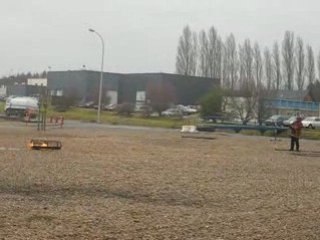 Explosion d'un produit réactif à l'eau