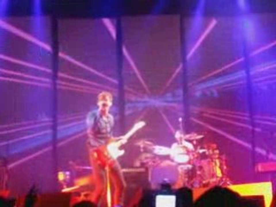 Keane . Spiralling (live)