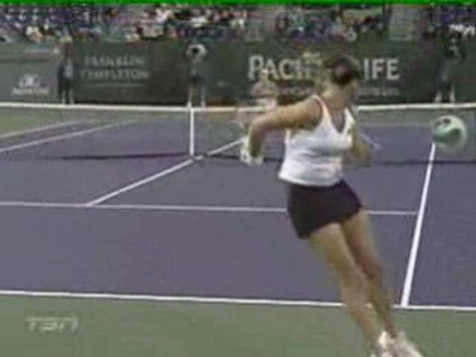 Mary Pierce vs Maria Sharapova - Shot of the day