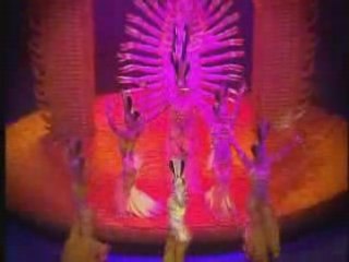 синхронный танец