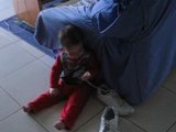 noa et les chaussures de papa