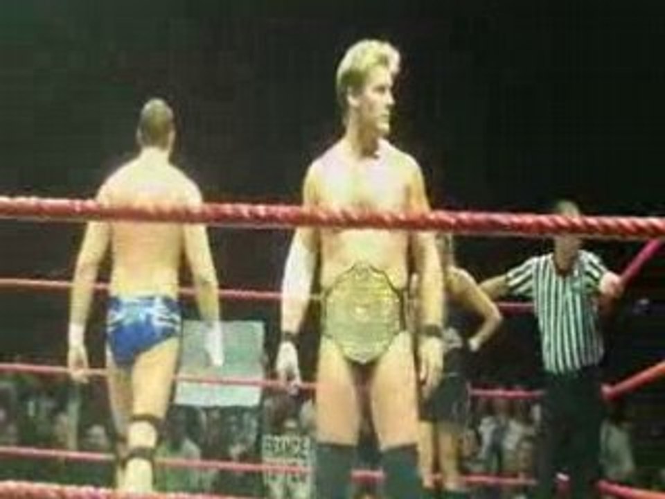 Wwe raw à paris-bercy hbk & cm punk vs Y2J & lance cade