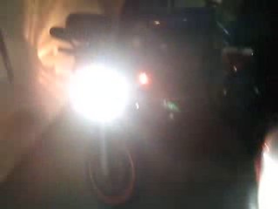 FZ6 Clignotants avant modifiés