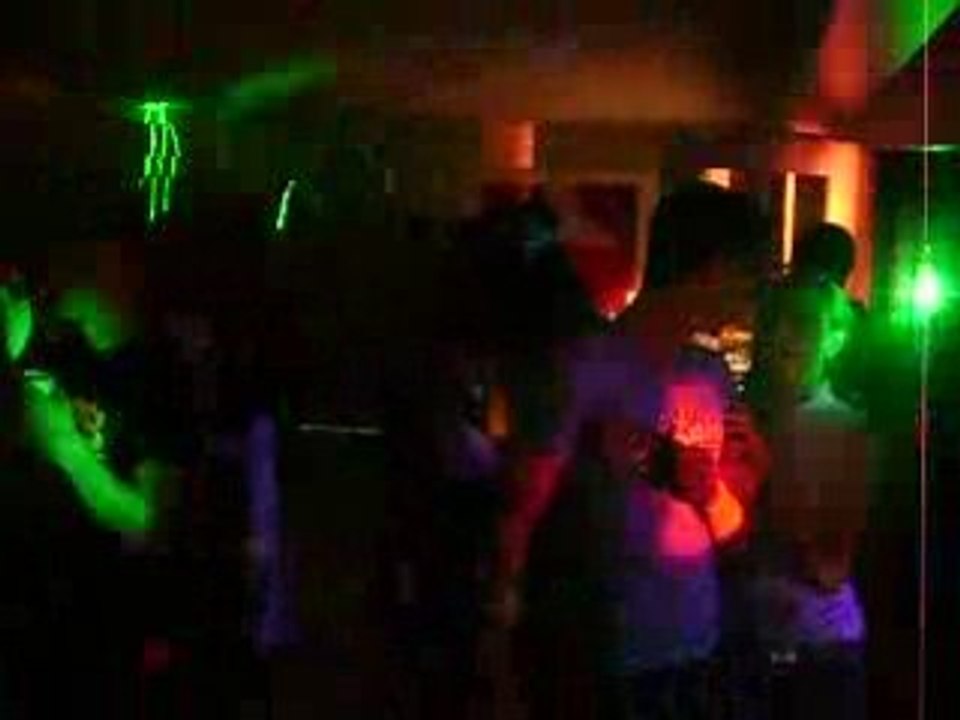 MOV04228
