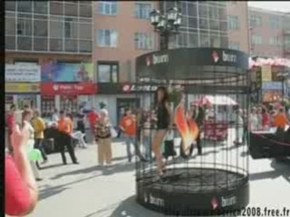 promo pour la boisson BURN à Iekaterinbourg