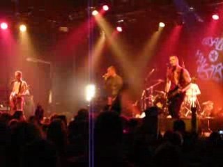 LES SALES MAJESTES - Sois Pauvre et Tais-Toi (Elysée 2008)