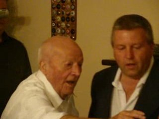 Anniversaire 80 ans - Pépé Jacques - Voila le facteur !!!