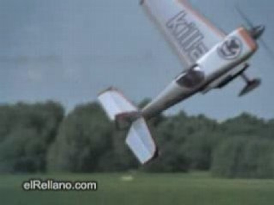 avion avec une aile en moins