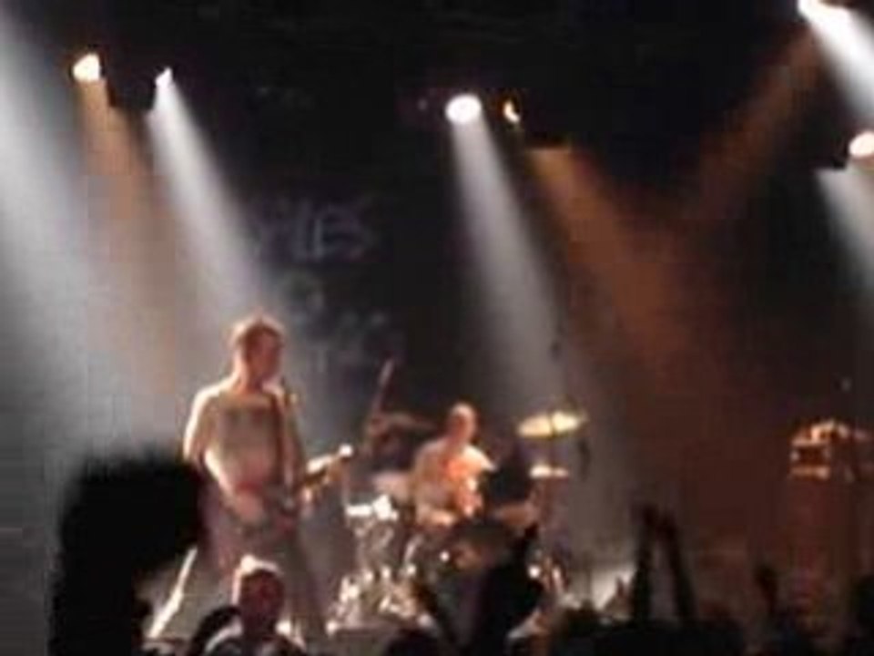 Les Sales Majestés "Oui j' emmerde"