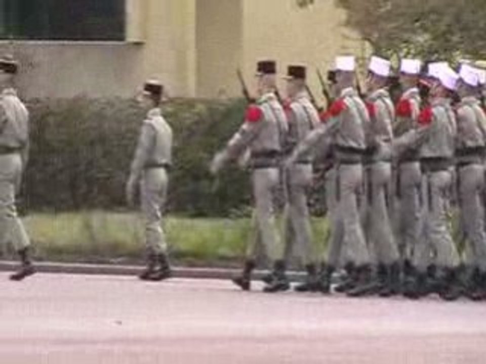 2 . mise en place des soldats sur la place d'armes