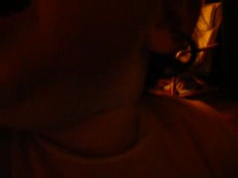 Elise qui rit aux éclats