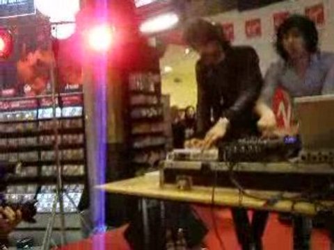 Justice au virgin 2 (mix du Daft Punk)