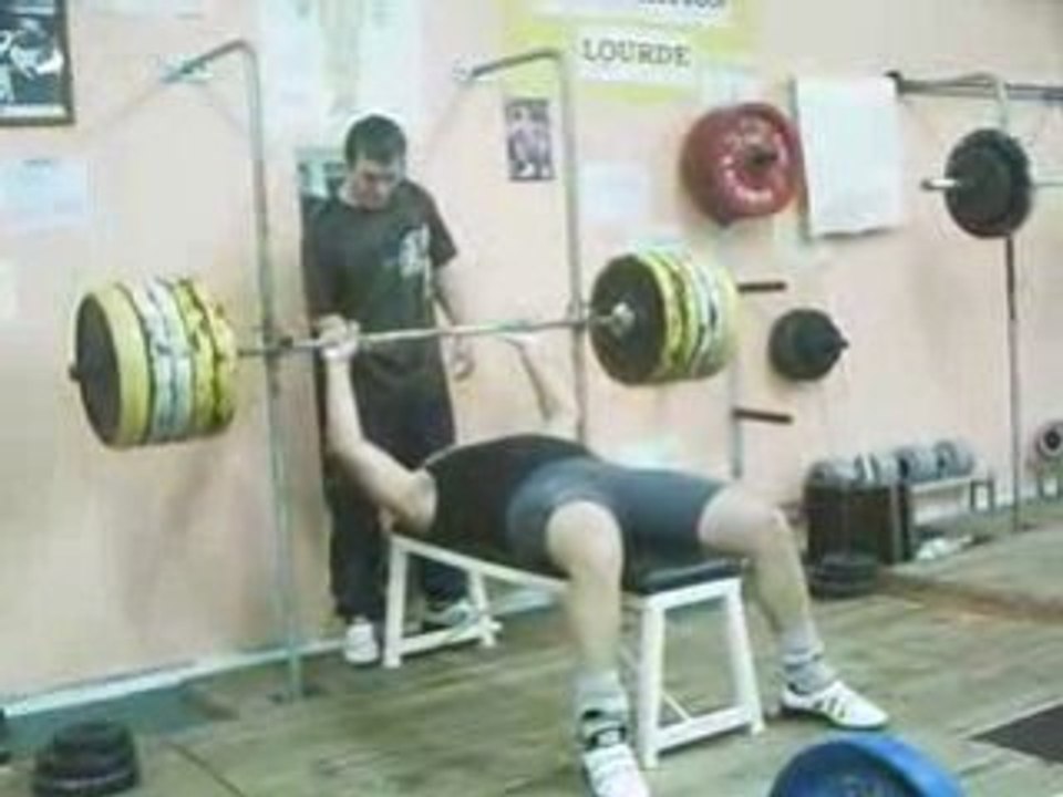 150 kg developpé couché