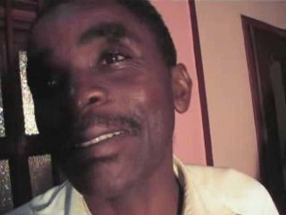 J-P Bebey après le concert ESSIMO! au Cameroun à Douala