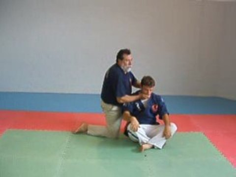 KO de KYUSHO-JITSU par Jean-Paul BINDEL