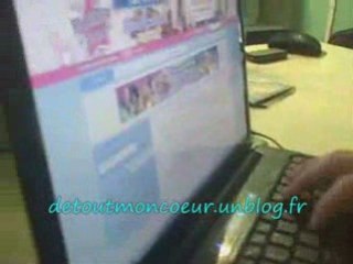 Mathias répond à ses fans sur son ordinateur !