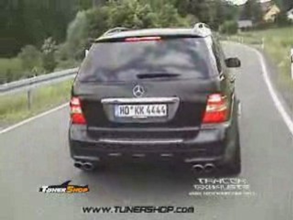 Mercedes ml 500 mit tracer auspuff und 22" felgen