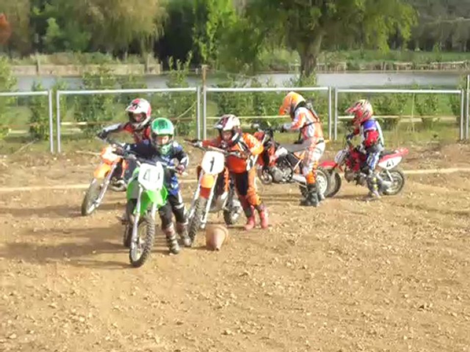 Le petit pilote de M*** R1