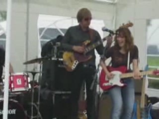 Erja Lyytinen plays Kenny Burrell