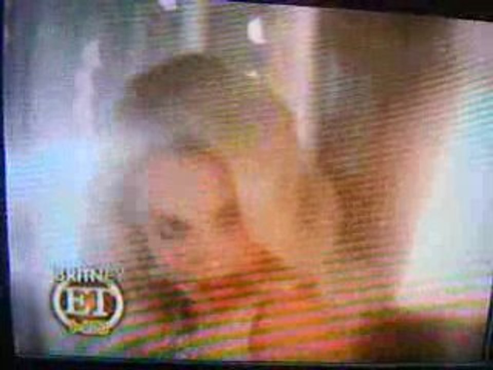 Entertainement Tonight: Britney 'Circus'