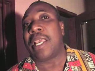 Moïse Bangteke après concert ESSIMO! à Douala-Cameroun