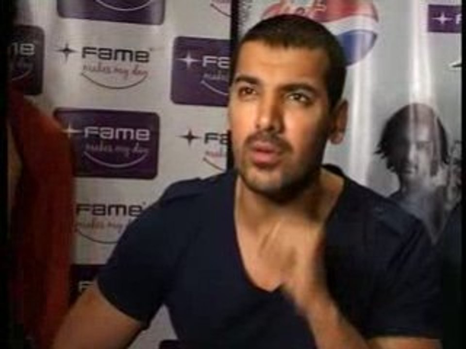 Dostana