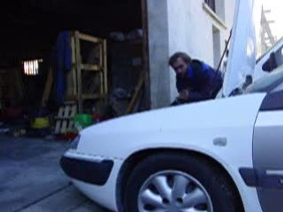 lever une citroen xantia à la perceuse