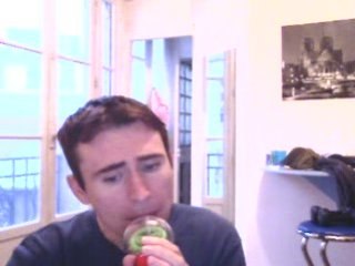 Wiwi égratigne "Le roi de Platonie"