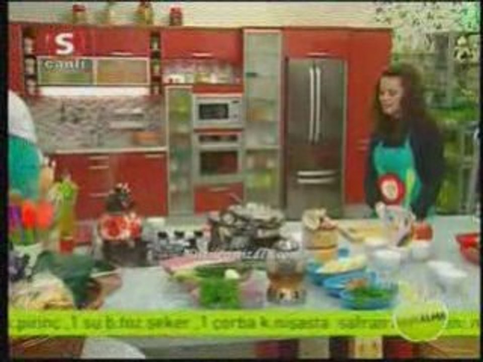 Ayçin Tuyun Yeşil Elma'da -2- (Dizilerimizden.com)