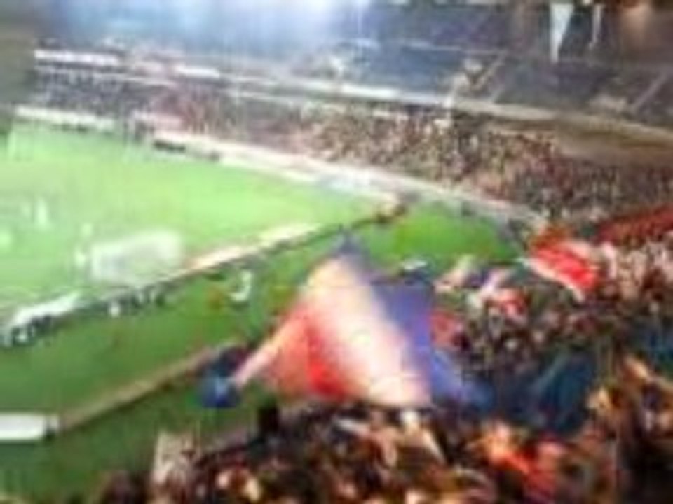 SUPERBE échange auteuil-Boulogne PSG-LILLE