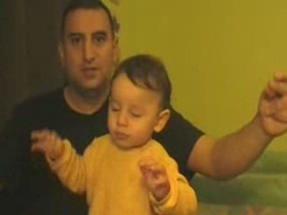 MOV027