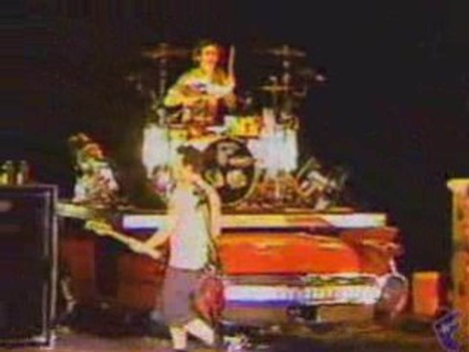 Blink-182 - Dick lips (live The Mark, Tom and Travis Show)