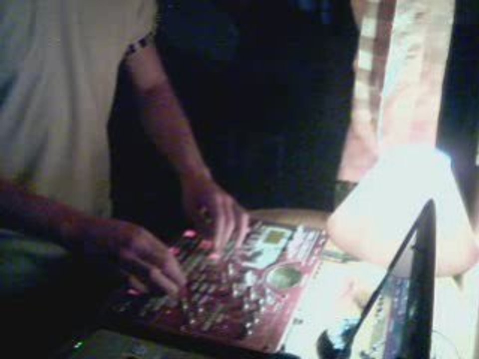 1er essai video mix tracks korg esx-1