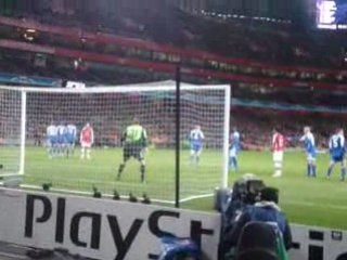 Arsenal-Dynamo Kiev: Silvestre Occasion