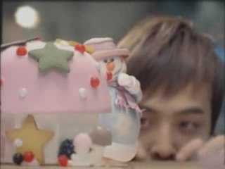 Big Bang - Baskin Robbins Ice Cream Cake (20s)