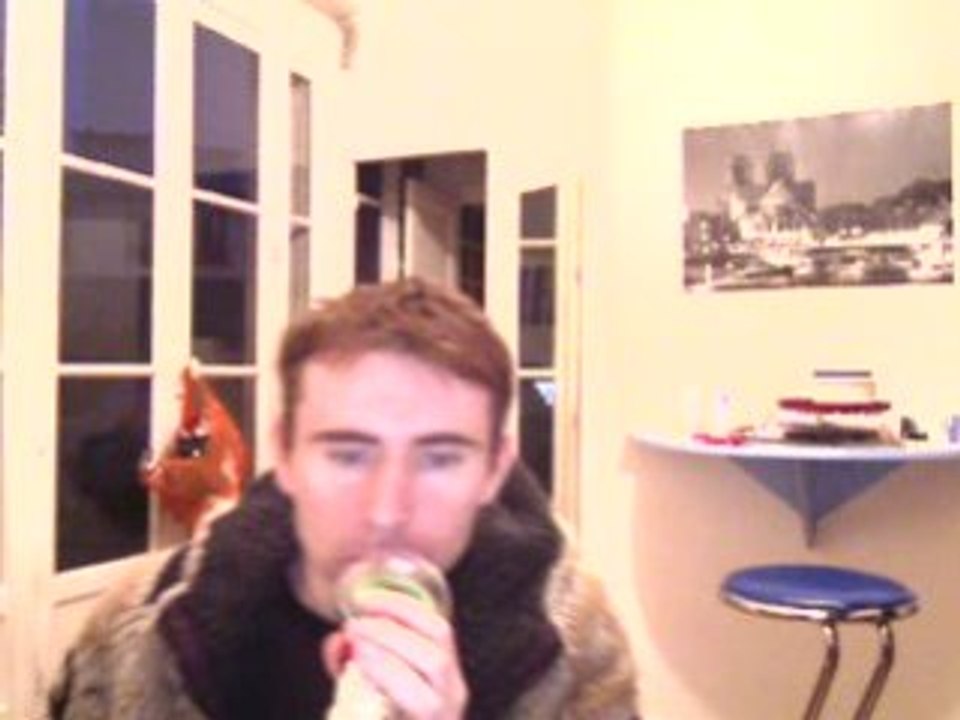 Wiwi égratigne "La vie est peut être belle"