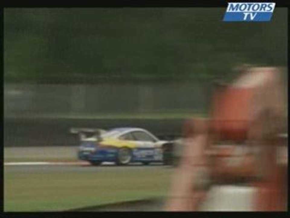 Camera embarquee crash entre Porsche et Ford en GT3 Monza