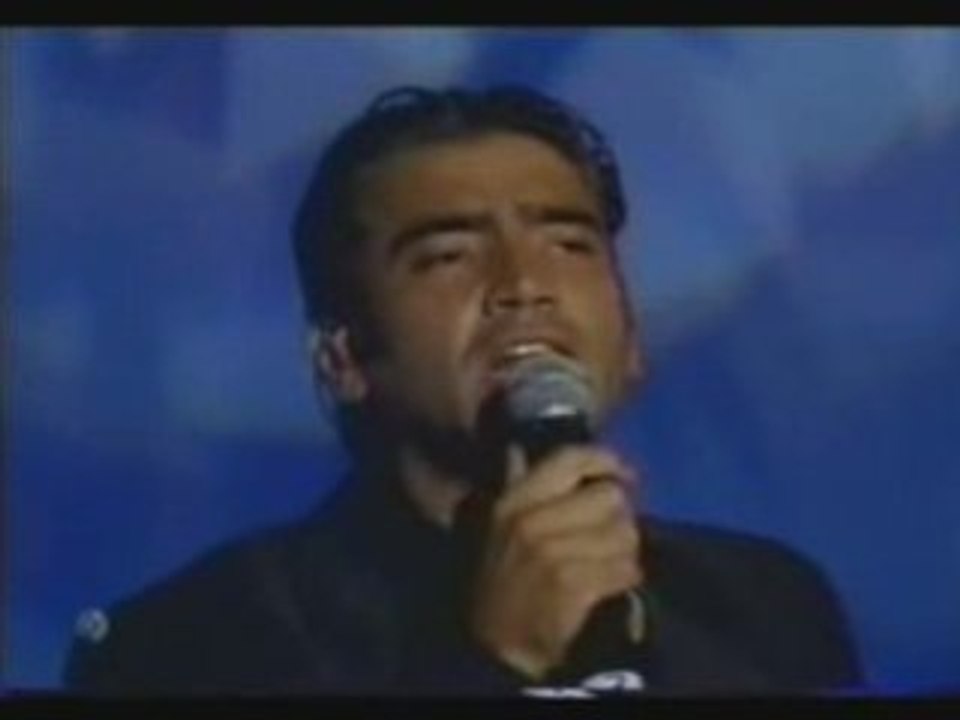 "Bésame mucho"  Premios  Oye  2003