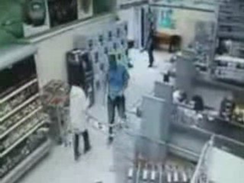 intervention musclée dans un magasin