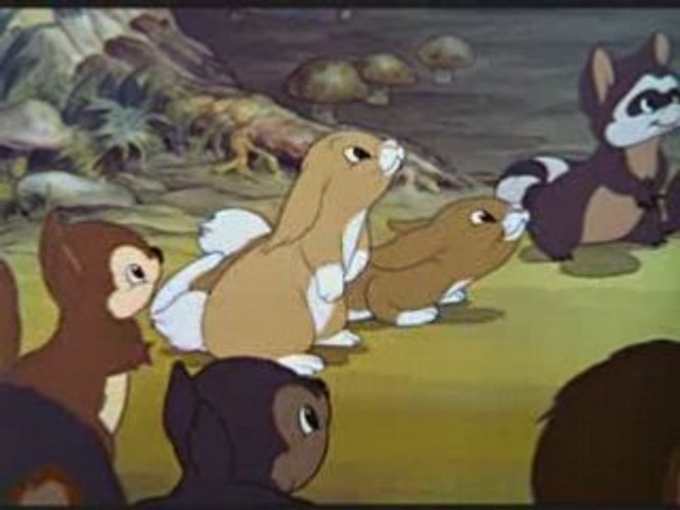 03 UN SOURIRE EN CHANTANT - BLANCHE NEIGE ET LES SEPT NAINS